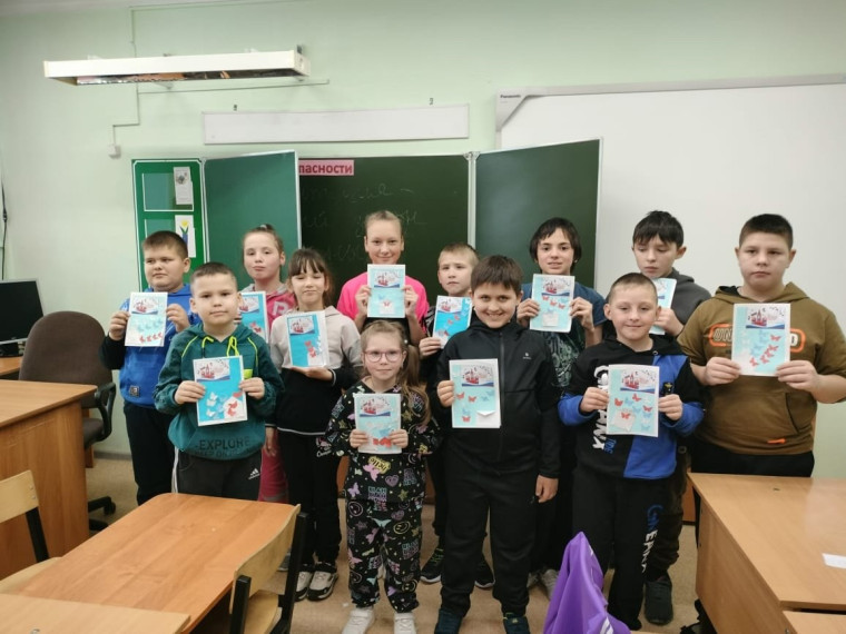 Накануне Дня Конституции в школе прошёл мастер-класс.